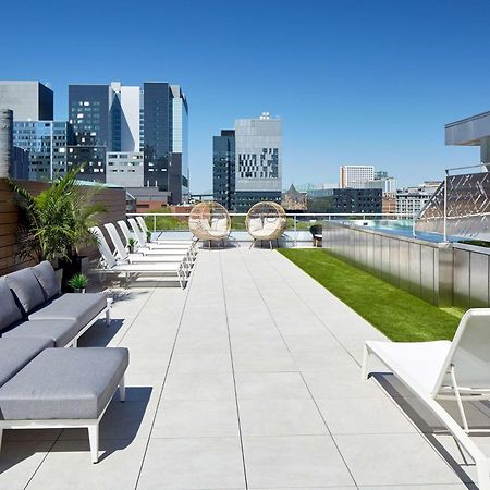 Homewood Suites By Hilton Montreal Downtown Екстериор снимка